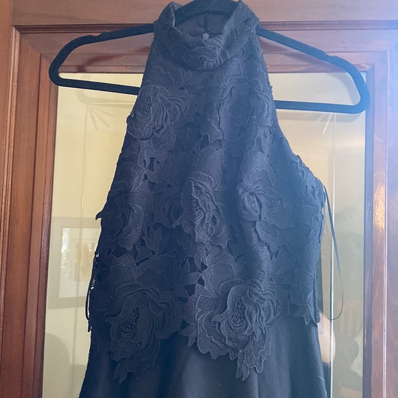 Nicole miller high low dress, lined full skirt, lace high neck bodice, black - Picture 2 of 5